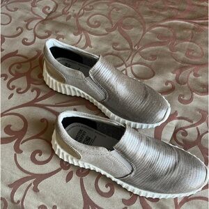 Johnston & Murphy Women XC4 Sneaker 7.5M